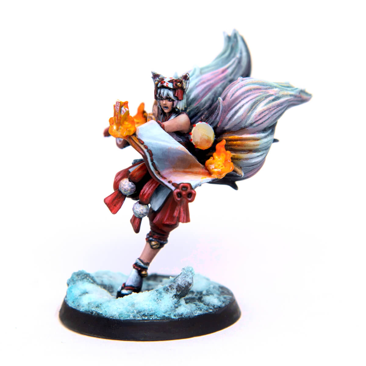 Kitsune Spellmaiden - Eldfall Chronicles